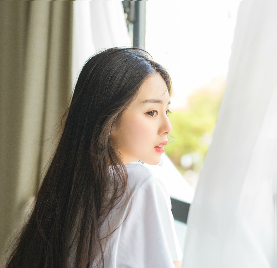知音，能有一两个已经很好了，实在不必太多。朋友之乐，贵在那份踏实的信赖。——三毛